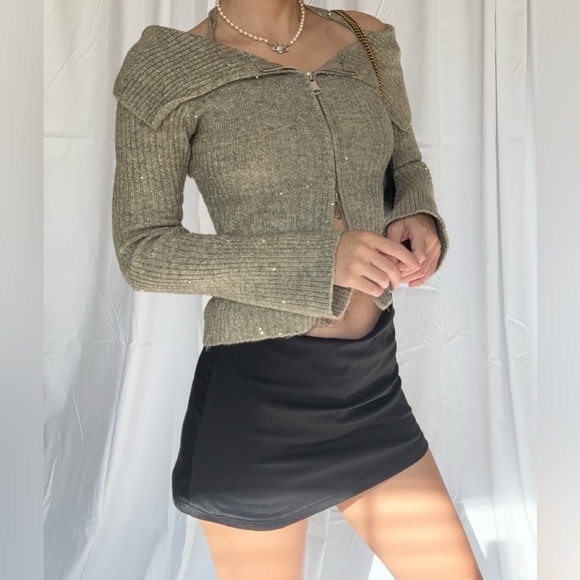 Olive Green Ribbed Sweater - Picture 2 of 3